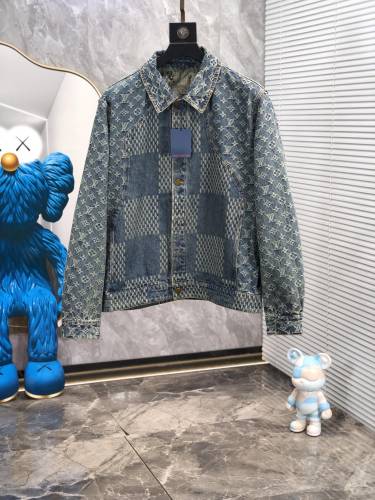 (Kicks Liu) L*ouis V*uitton  Coat  Top Quality