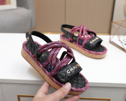 Kicks_Liu C*hanel   slippers