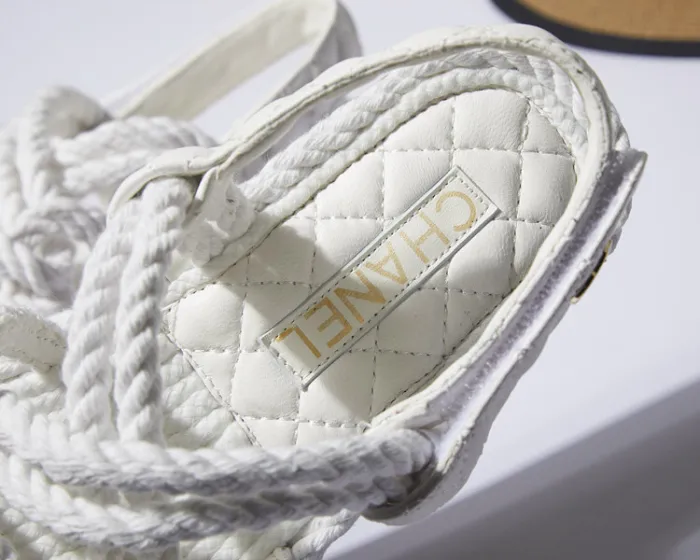 Kicks_Liu C*hanel   slippers