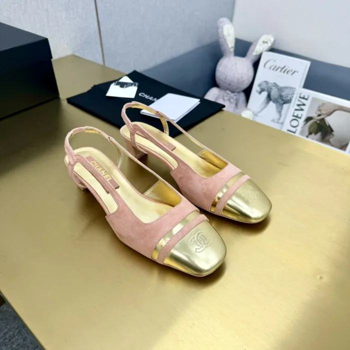 Kicks_Liu C*hanel   slippers