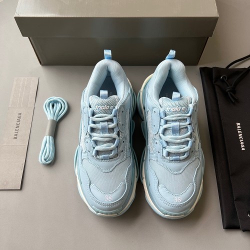 (Kicks Liu) W/M B*alenciaga Triple S  Sneaker