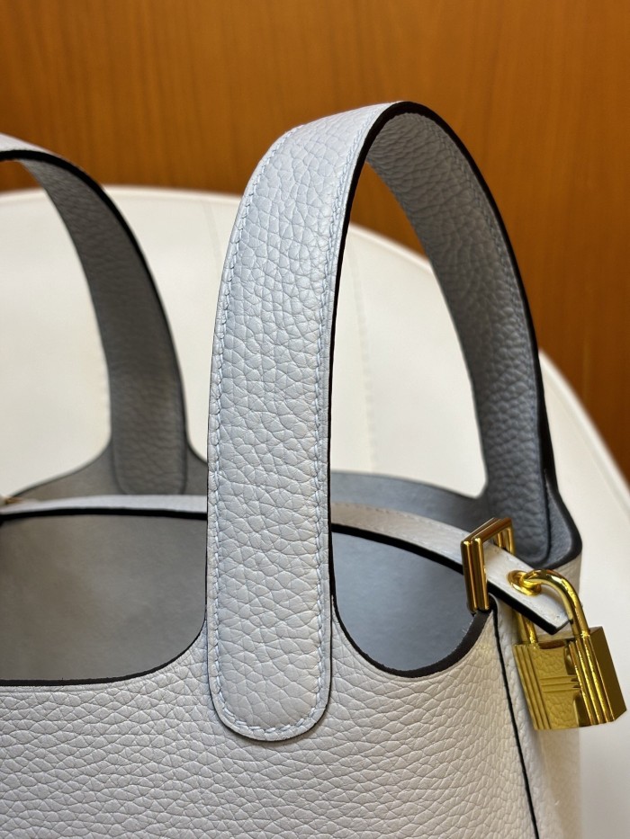 (Kicks Liu)  H*ermes  Handbag  Top Quality 18cm