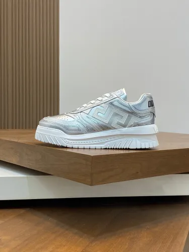 Kicks_Liu  V*ersace   Sneaker  Top Quality