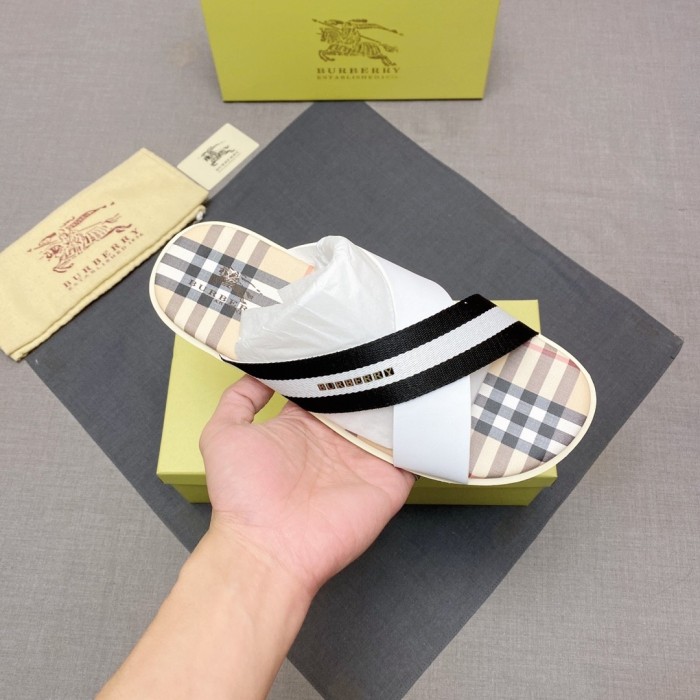 Kicks_Liu  B*urberry  slippers