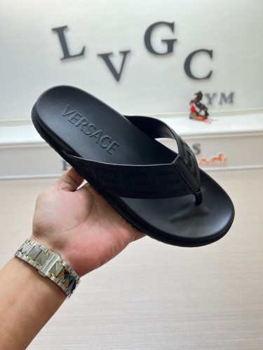 Kicks_Liu   V*ersace  slippers