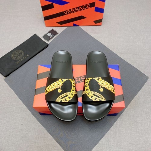 Kicks_Liu   V*ersace  slippers