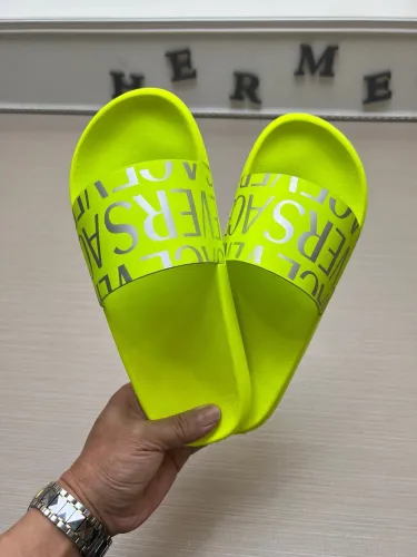 Kicks_Liu   V*ersace  slippers