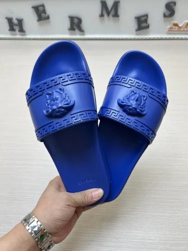 Kicks_Liu   V*ersace  slippers