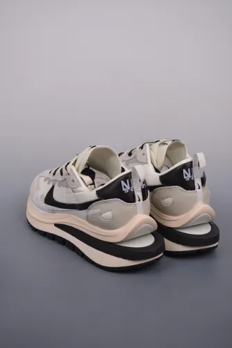Kicks_Liu  Sacai × Nike Ldwaffle sneaker
