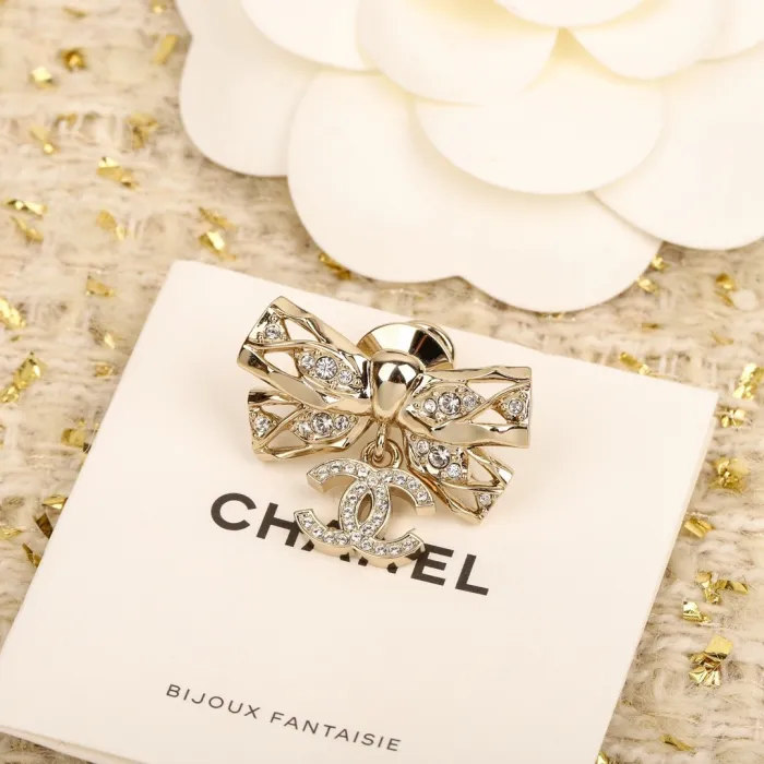 Brooch