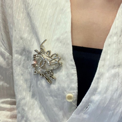 Brooch