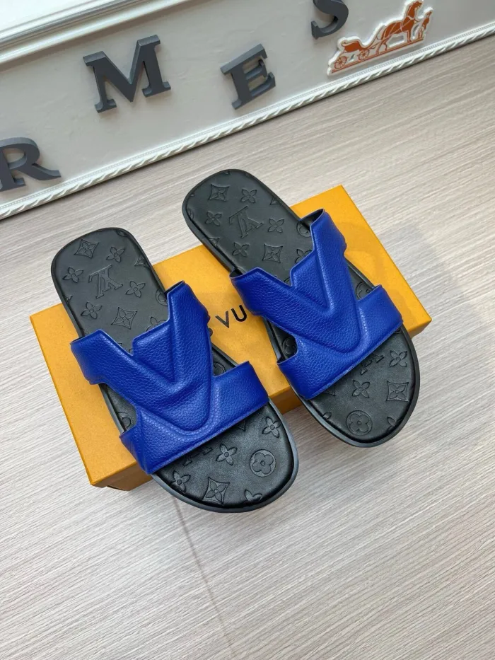 Kicks_Liu  L*ouis V*uitton  slippers