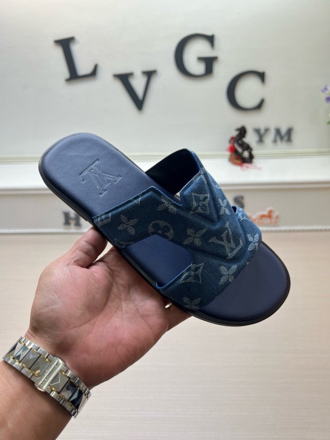 Kicks_Liu  L*ouis V*uitton  slippers