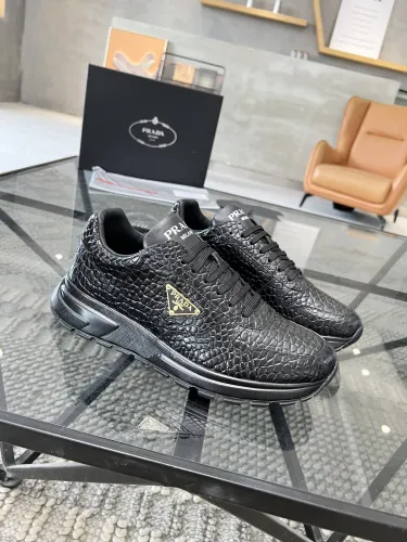 (Kicks Liu)  P*radai  Sneaker  Top Quality