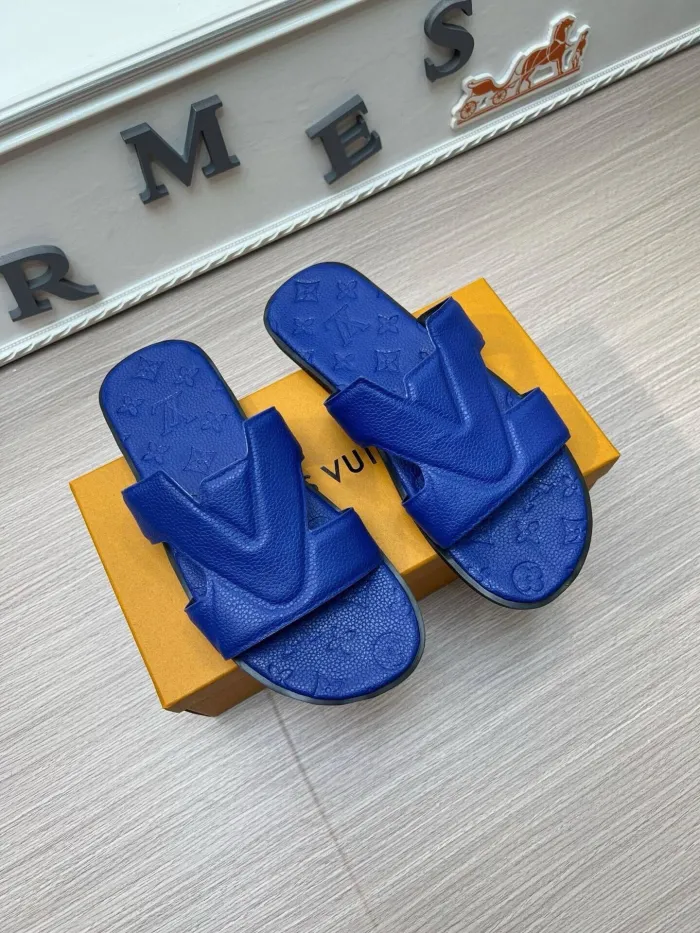 Kicks_Liu  L*ouis V*uitton  slippers