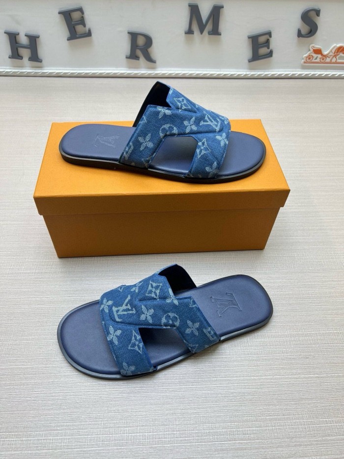 Kicks_Liu  L*ouis V*uitton  slippers