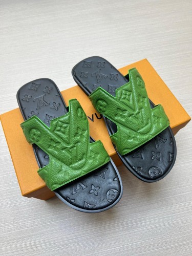 Kicks_Liu  L*ouis V*uitton  slippers
