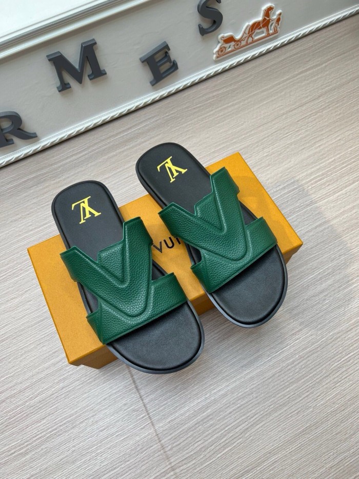 Kicks_Liu  L*ouis V*uitton  slippers