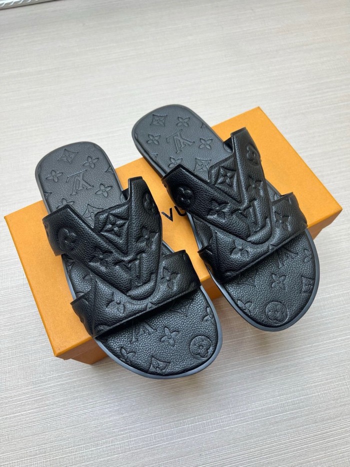 Kicks_Liu  L*ouis V*uitton slippers
