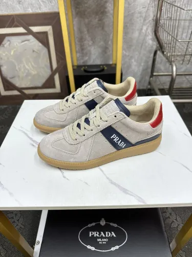 (Kicks Liu)  P*radai  Sneaker  Top Quality