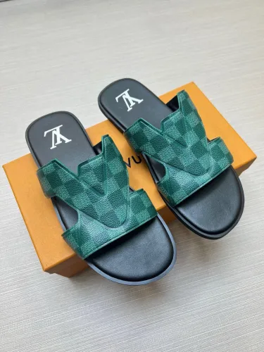 Kicks_Liu  L*ouis V*uitton  slippers