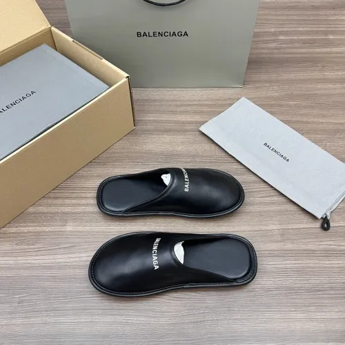 Kicks Liu) W/M B*alenciaga slippers