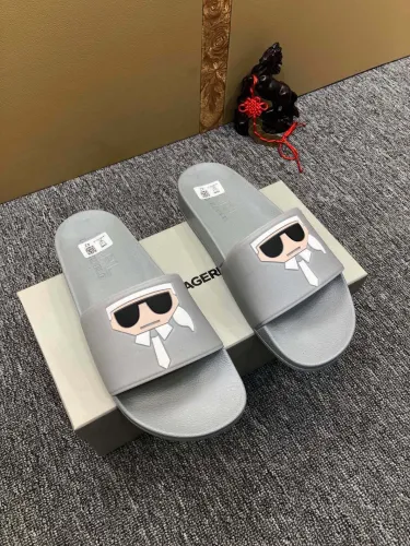 Kicks_Liu  L*ouis V*uitton  slippers