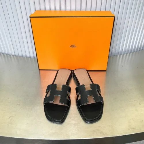 Kicks_Liu Hermes  slippers