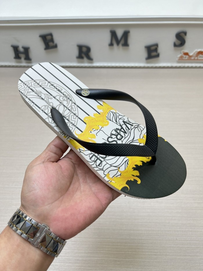 Kicks_Liu   V*ersace  slippers
