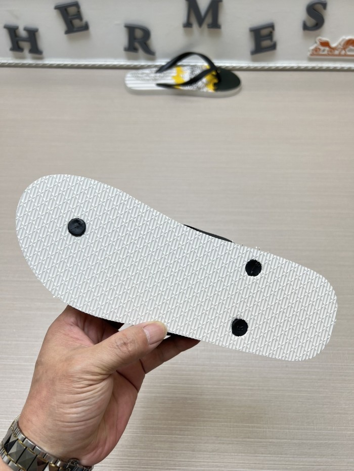 Kicks_Liu   V*ersace  slippers