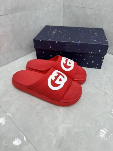 (Kicks Liu)  G*ucci  Slippers Top Quality