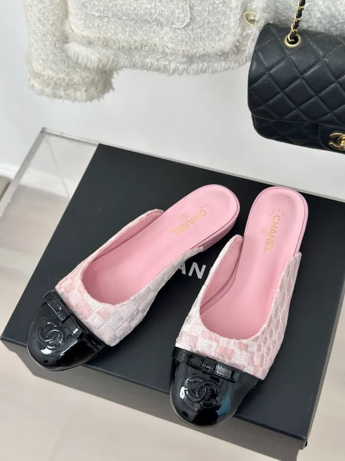 Kicks_Liu C*hanel   slippers
