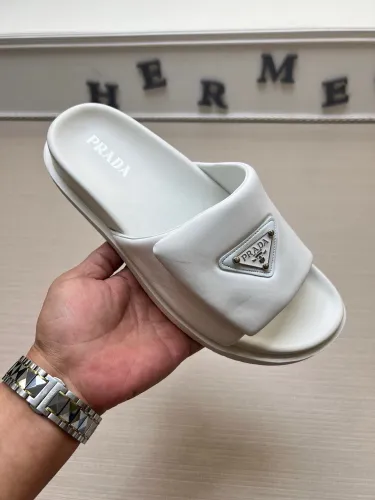 (Kicks Liu)  Prada  Slippers Top Quality