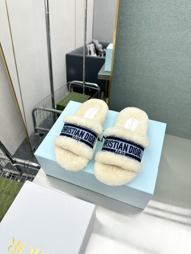 (Kicks Liu)  D*ior  slippers  Top Quality
