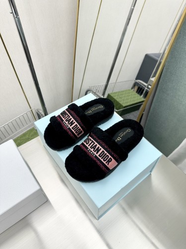 (Kicks Liu)  D*ior  slippers  Top Quality