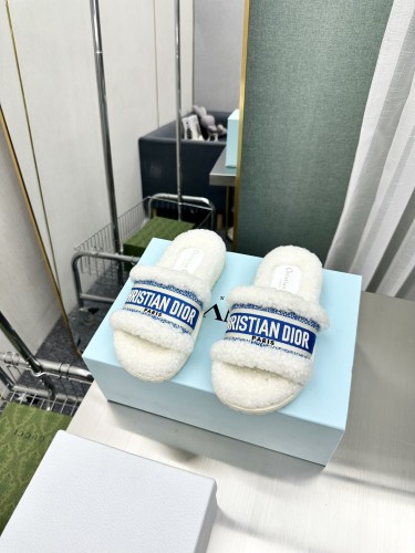 (Kicks Liu)  D*ior  slippers  Top Quality