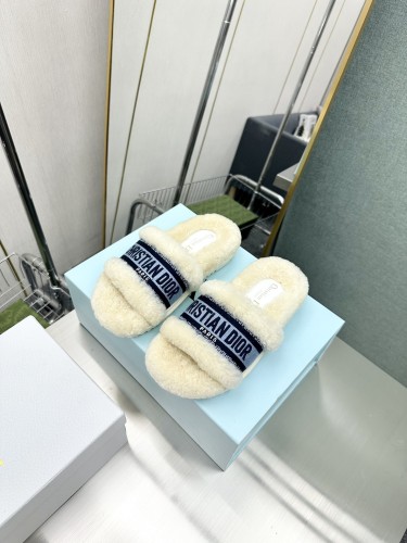 (Kicks Liu)  D*ior  slippers  Top Quality