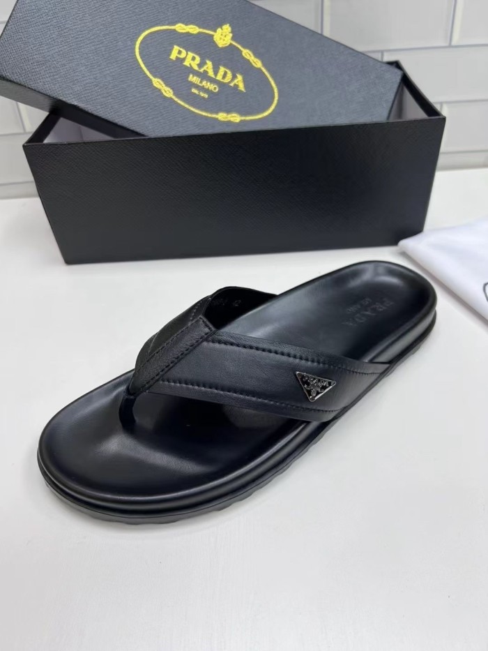 Kicks_Liu  P*rada  slippers