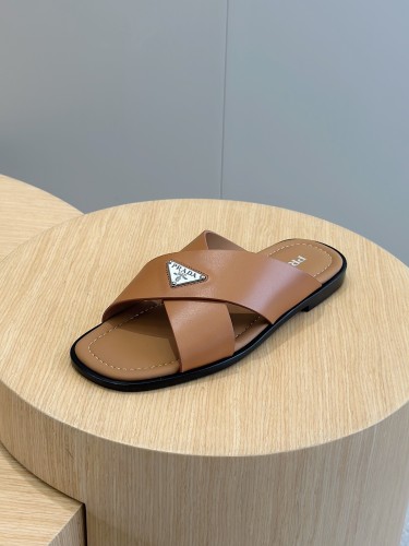 Kicks_Liu  P*rada  slippers