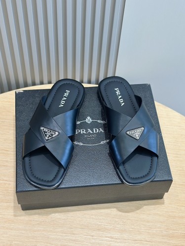 Kicks_Liu  P*rada  slippers