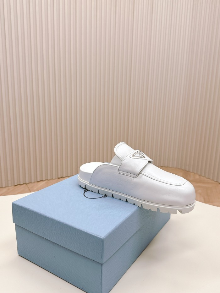 Kicks_Liu  P*rada  slippers