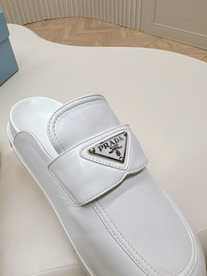 Kicks_Liu  P*rada  slippers