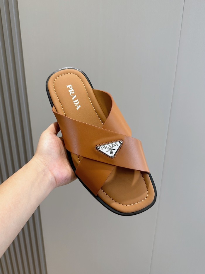 Kicks_Liu  P*rada  slippers
