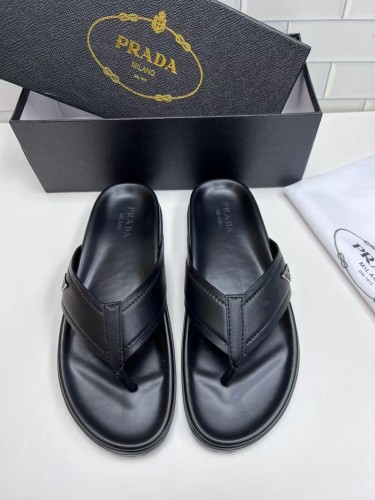 Kicks_Liu  P*rada  slippers