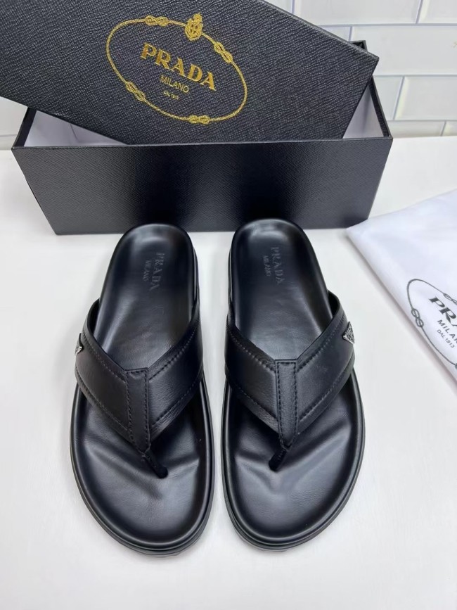 Kicks_Liu  P*rada  slippers