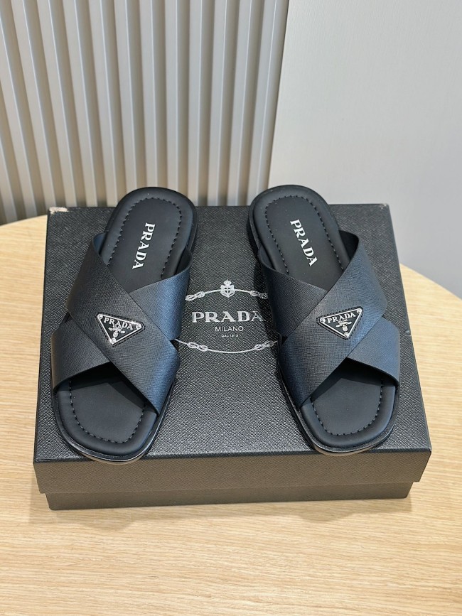 Kicks_Liu  P*rada  slippers