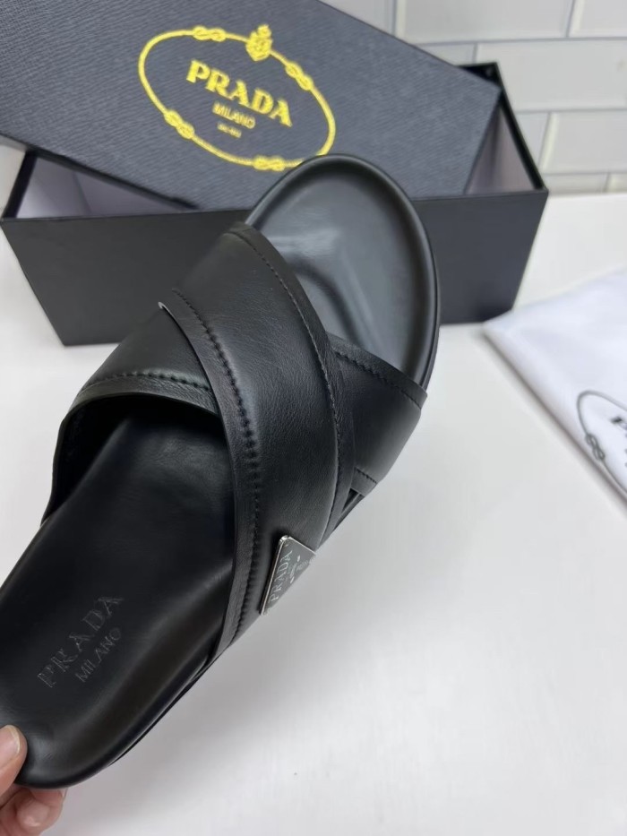 Kicks_Liu  P*rada  slippers
