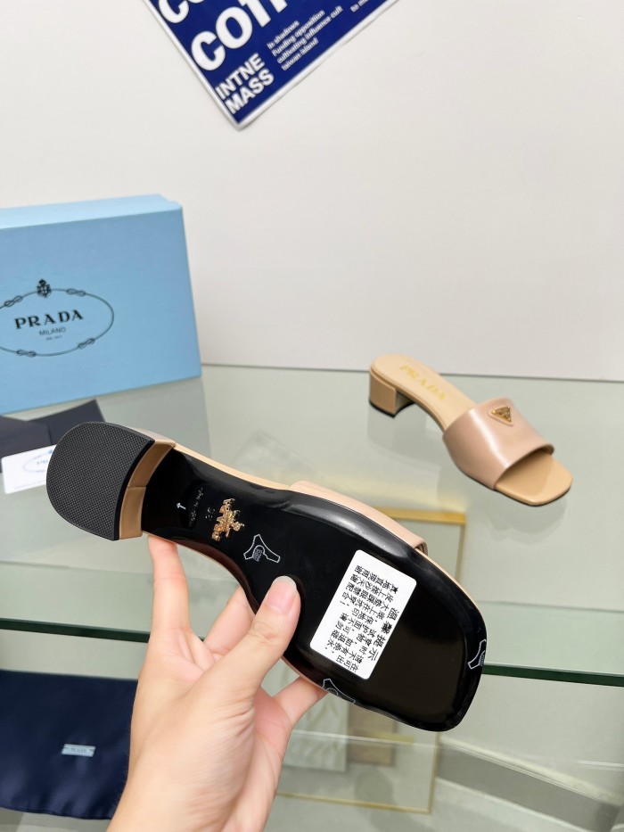 Kicks_Liu  P*rada  slippers
