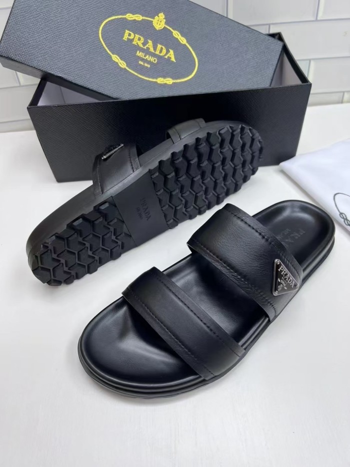 Kicks_Liu  P*rada  slippers