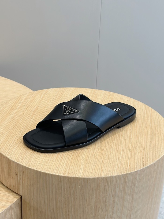 Kicks_Liu  P*rada  slippers